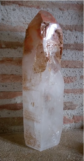 Le Quartz ou cristal de roche élève la vibration de la maison et de ses habitants.